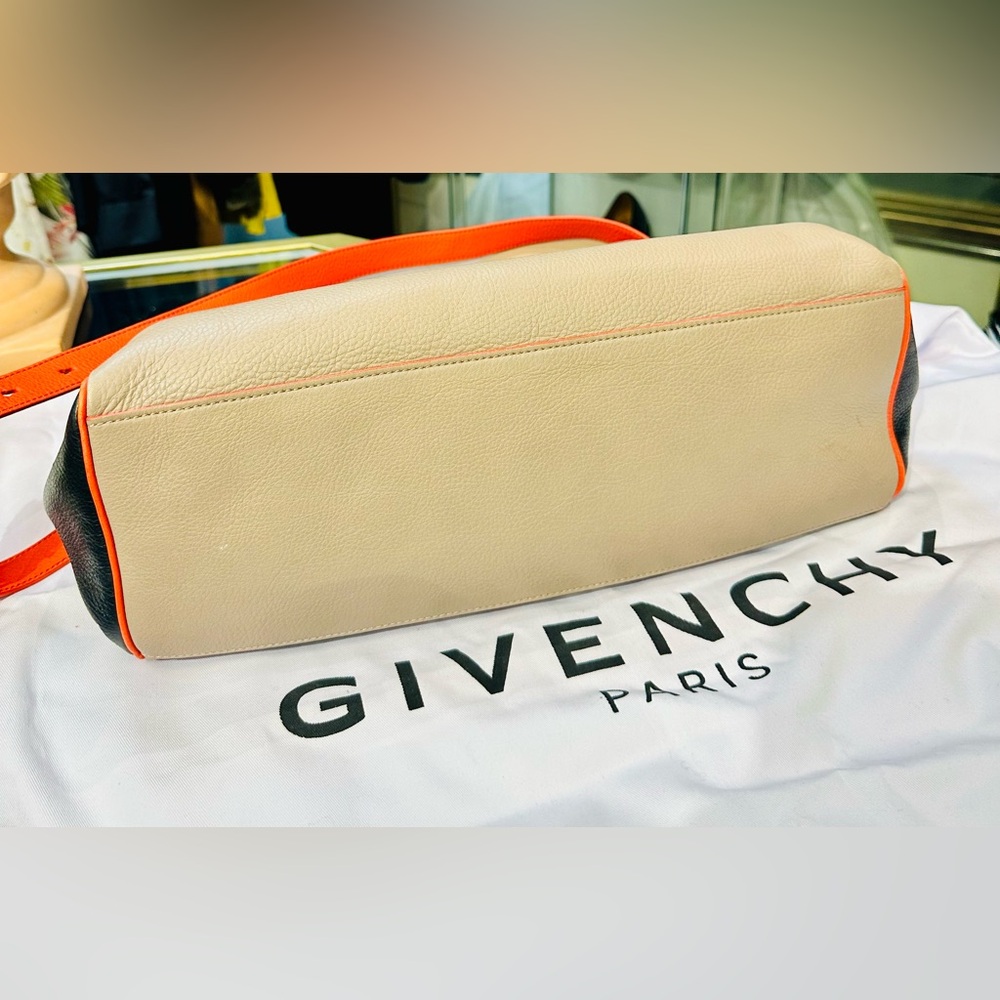 Givenchy Beige and Orange Crossbody Bag - Picture 7 of 8